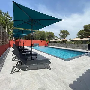 https://urban-style-cannes-mouans-sartoux-piscine-exterieure.fr-provencehotel.com